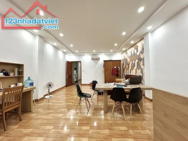 **Bán nhà mặt tiền Trần Mai Ninh ** p12 -Tân Bình - 167 m2 - 17,5 tỷ