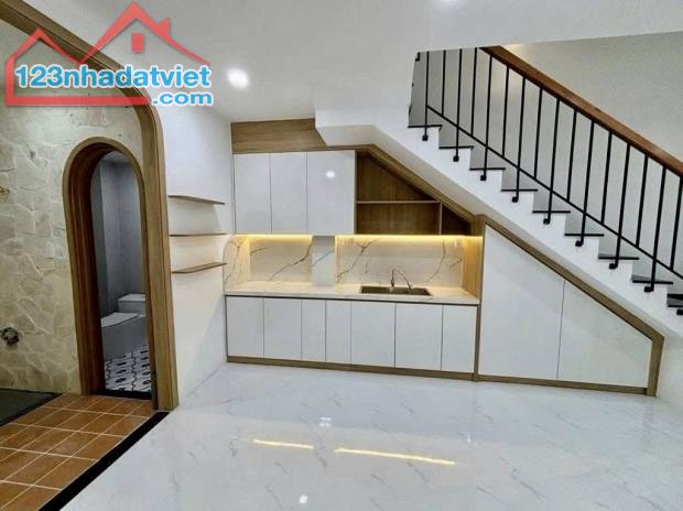 60m2, GẤP BÁN NHÀ 5 TẦNG,HẺM XE HƠI, 1/THỐNG NHẤT, P11 GÒ VẤP, 6.x TỶ - 3