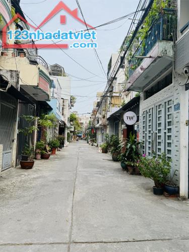 **Bán nhà hẻm Phạm Văn Hai, phường 5, quận Tân Bình; (4*21) - 5 tầng - 4