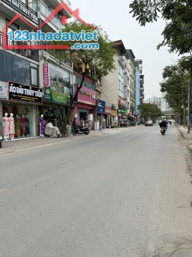 BÁN NHÀ ĐẠI TỪ - 5 TẦNG - GẦN CHỢ
