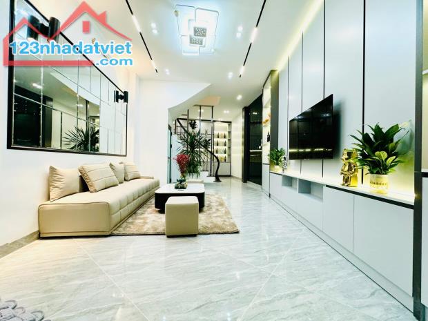 Bán nhà riêng Ngọc Khánh, Ba Đình, mặt ngõ thông, kinh doanh. DT 35m2 x 4 tầng, giá 7,9 tỷ - 1
