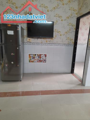 Cần bán chung cư 312 Lạc Long Quân Quận 11 - Sổ hồng rồi giá 2,8 tỷ - 1