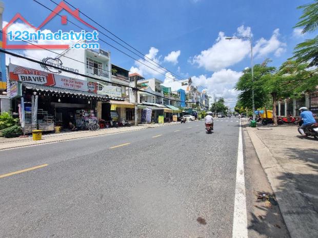 Mặt tiền KD 300m2 cạnh khu Tên Lửa-AEON Mall. Diện tích khủng chỉ 16Tỷ