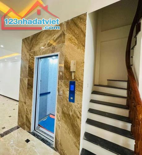 Cần bán CCMN ngõ Chợ Khâm Thiên, Đống Đa, 60m2, 6T thang máy, 9.4 tỷ