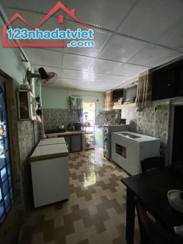 NHÀ 2 MẶT TIỀN, NGANG HƠN 7M, Huỳnh Tấn Phát Q7, Chỉ 3.7 TỶ TL - 2