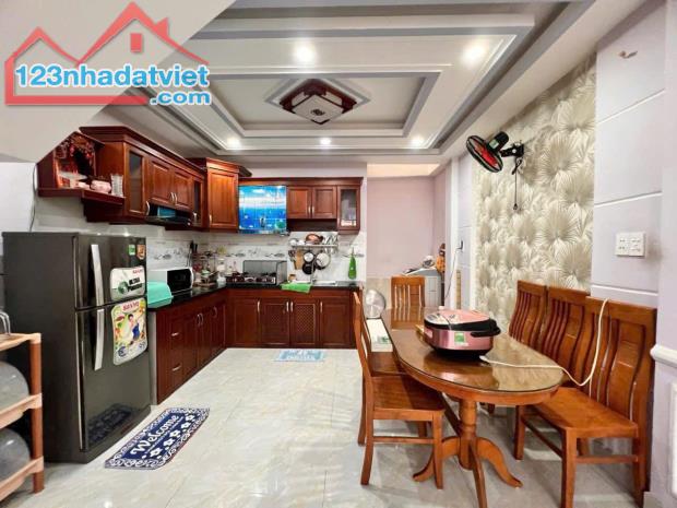 NHÀ MẶT TIỀN, 4 LẦU, Ô TÔ VÀO NHÀ, FULL NỘI THẤT, GIÁ TỐT - 2