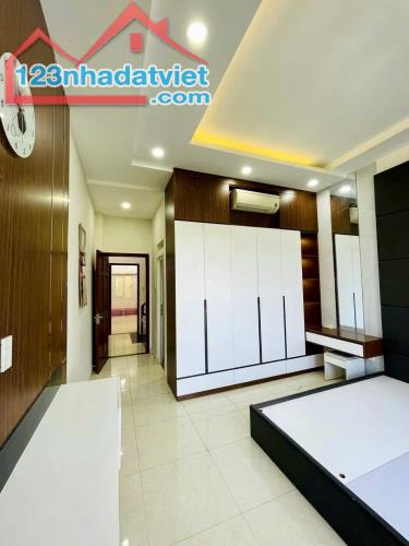 Siêu Phẩm Dương Quãng Hàm - Gò Vấp - 5 Tầng - Hẽm Xe Hơi 6M - Gía Rẻ - 3