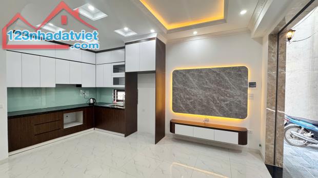 Bán nhà 5 tầng Yên Vĩnh,Kim Chung, Hoài Đức xây mới, 32m, ô tô đỗ gần - 2