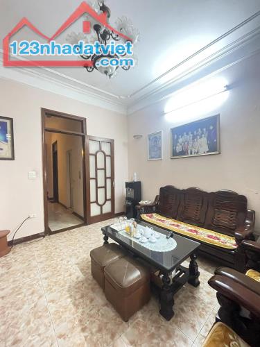 Bán nhà Lạc Long Quân, phân lô, Ô tô vào nhà, gần Hồ Tây giá nhỉnh 24 tỷ - 1