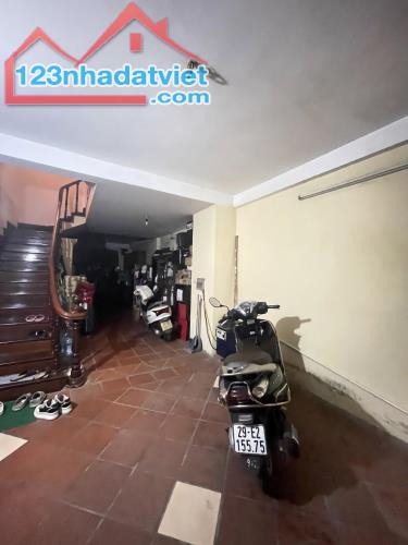 Bán nhà Lạc Long Quân, phân lô, Ô tô vào nhà, gần Hồ Tây giá nhỉnh 24 tỷ - 4