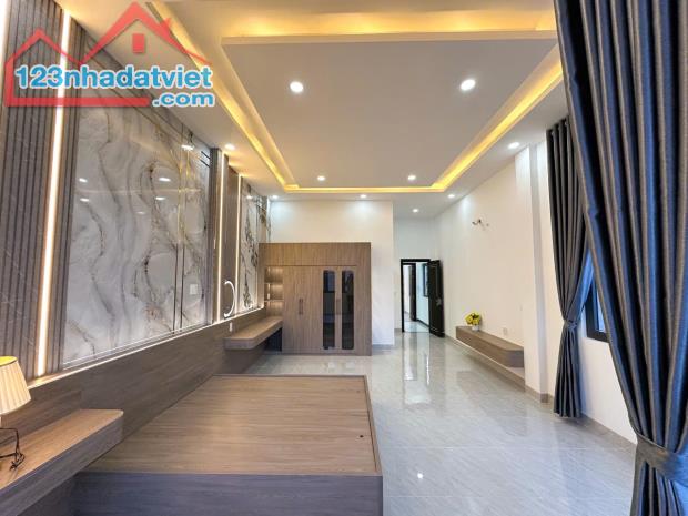 Bán  nhà 1T3L góc 2 MT, ngay KDC Hoàng Minh Chánh P.Hóa An, đường ô tô 8m thông thoáng - 3