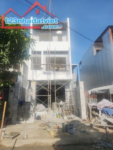 ✨ Bán Nhà Đẹp 3 Tầng Full Nội Thất, Đường 5.5m Hòa Xuân, Ô Tô Đậu Thoải Mái - 3