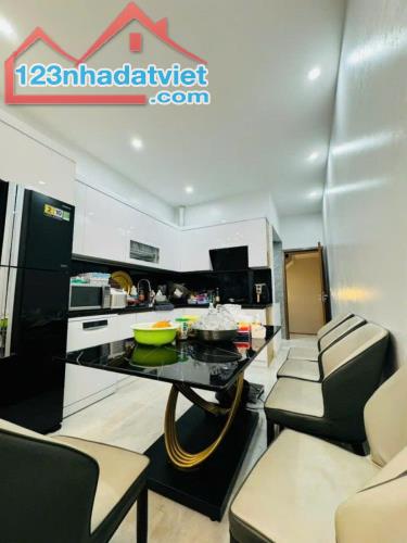 NHÀ ĐẸP phố Tạ Quang Bửu TT Bách Khoa Hai Bà Trưng 79m2 nhà 4 Tầng  2 mặt ngõ.Ô tô vào nhà - 1