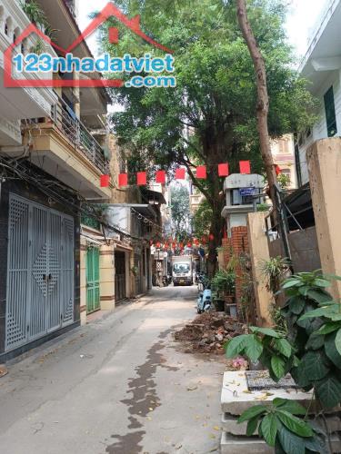 Giá rẻ nhất khu vực An Dương - Nhà dân xây tâm huyết - 10m ra ô tô - 4