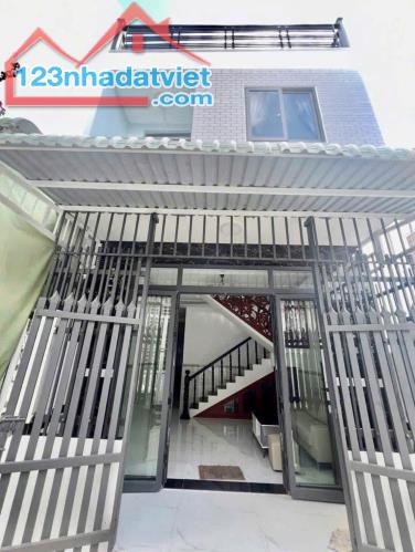 ra gấp căn nhà 1 lầu Phía sau An SƯơng,Bà Điểm,Hóc Môn 56m2 775tr, Đã có Sổ Rieg
