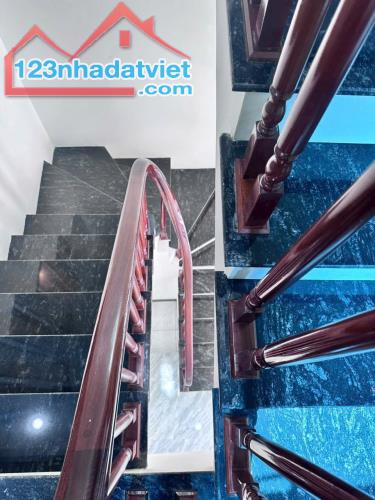 Bán nhà riêng Vân Côn, Hoài Đức. Nhà đơn lập, sân chơi riêng. Sổ đỏ 50m2 xây 4 tầng, 4 ngủ - 4