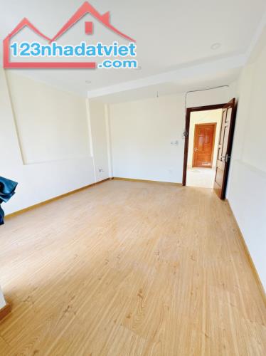 Bán nhà 3 TẦNG, 65M², 4PN, 4WC, PHẠM VĂN ĐỒNG, GÒ VẤP - 6.8 TỶ - SỔ HỒNG - 1