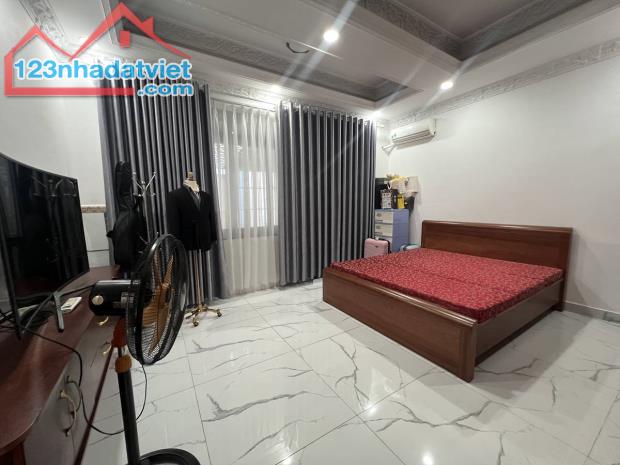 011TB – Bán nhà hẻm tải Phạm Văn Bạch, 110m2 ngang 5m, 4 tầng 4PN, SHR, NHỈNH 13.2 tỷ TL - 3