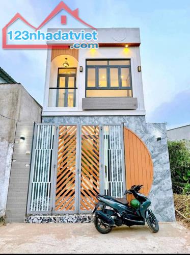 CHÍNH CHỦ CẦN BÁN CĂN 5X25 SHR CHỈ 700TR NHẬN NHÀ GIÁP PHƯỜNG TÂN PHONG