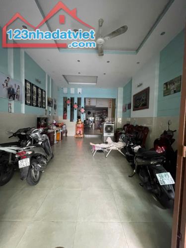 Bán Gấp Nhà mặt tiền Đ số 13 BHH ngang 5 cực hiếm 125m2-4 Tầng 13 tỷ - 3