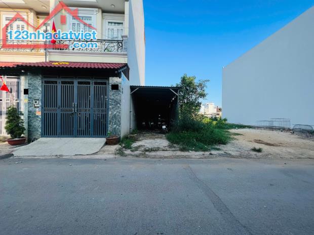 Bán Đất Tây Lân Dân Cư Hiện Hữu Đường Nhựa 10m Ngay Chợ 4x16 64m2 Giá Tốt 3,35 Tỷ SHR