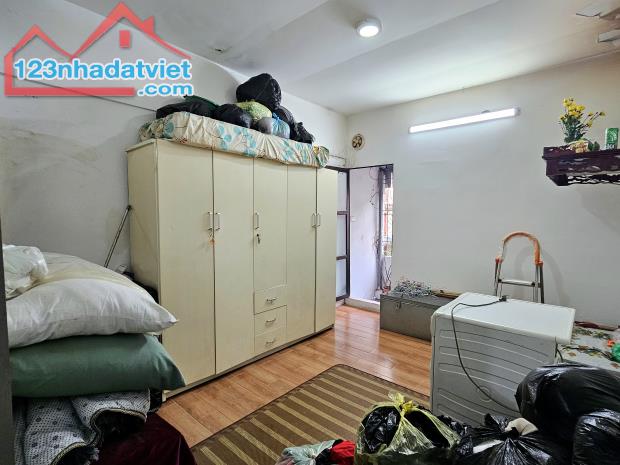 Bán nhà 4 tầng, 25mét, Chỉ 4 tỷ 880tr ngõ Thông Phong,  Tôn Đức Thắng Đống Đa - 5