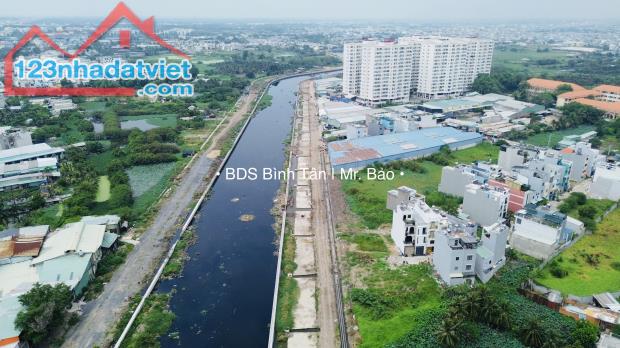 50.	Bán Đất Đầu Tư Mặt Tiền Đường 20m Kênh Tham Lương 80m2 Giá Tốt 4,65 Tỷ SHR - 1