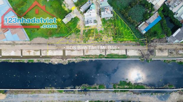 50.	Bán Đất Đầu Tư Mặt Tiền Đường 20m Kênh Tham Lương 80m2 Giá Tốt 4,65 Tỷ SHR - 3