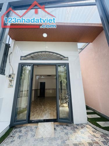 BÁN NHÀ NGAY TRUNG TÂM TÂN CHÁNH HIỆP, QUẬN 12-GẦN CHỢ HẠT ĐIỀU – XE HƠI VÀO TẬN CỬA – - 1