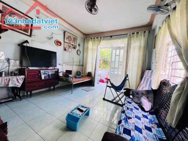 BÁN NHÀ MTKD 170M2 ( 5,5x28M NỞ HẬU 7,5M) DÒNG TIỀN ỔN ĐỊNH CHỈ 2X TỶ TL - 1