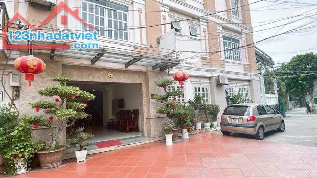 PHẠM VĂN ĐỒNG - 550m2 - VIEW SÔNG - 80 TỈ - 2