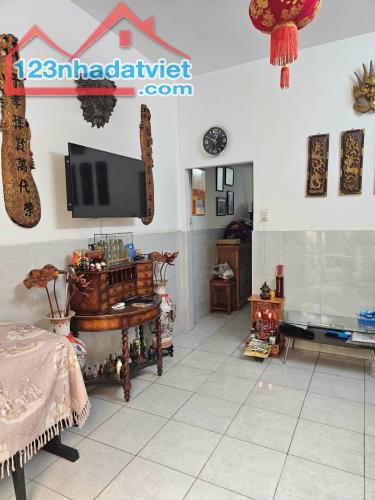 BÁN NHÀ 3 TẦNG CĂN GÓC 2 MẶT TIỀN 10M- NGAY NHÀ GA T3 – 3 TẦNG – 62M2 (4.4mX14.5m) - GIÁ