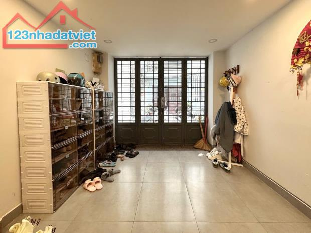 “Sở Hữu Căn Nhà Đẹp Nhất Hẻm Cống Quỳnh (Q1/6-3) – 5 Tầng Đúc BTCT, Hoàn Công Đủ, Thiết Kế - 2