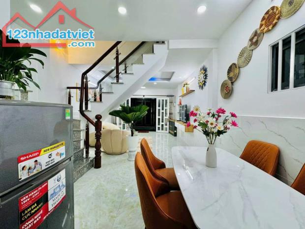🔥 Cần tiền bán gấp căn nhà 50,4m²-2tỷ650 (TL) Đường Bình Phú, P.10, Quận 6  - Nhà mới rất - 1