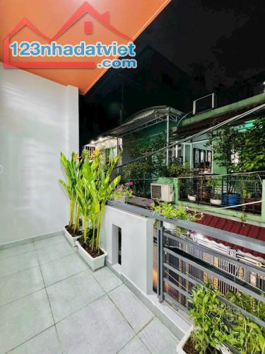 🔥 Cần tiền bán gấp căn nhà 50,4m²-2tỷ650 (TL) Đường Bình Phú, P.10, Quận 6  - Nhà mới rất - 2