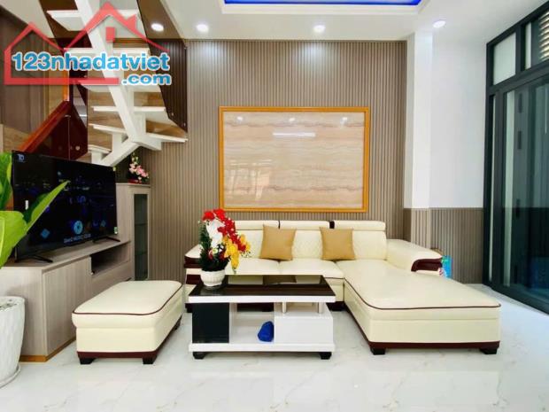 Cần tiền bán gấp căn nhà Đường Thành Mỹ, P.8, Quận Tân Bình. Giá chỉ 1tỷ890 còn thương lượ - 2