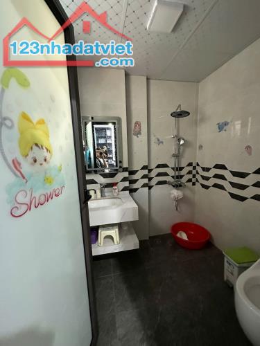 bán nhà quận Tây hồ, ngõ 3 gác, kd Van phòng, cho Thuê. 30x 5 tầng , mặt tiền khủng 6m. - 2