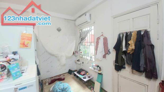 Bán nhà 4 tầng Hoàng Hoa Thám - Trung tâm Ba Đình - Diện tích 35m2 - Tầm tiền hiếm 4,89 tỷ - 5