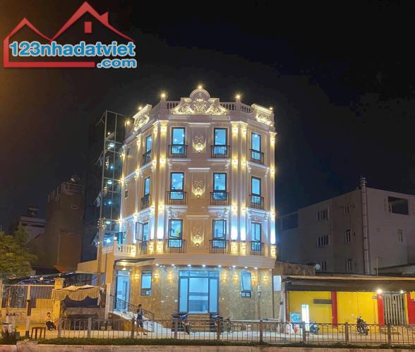 Bán Toà Nhà CHDV Mặt Tiền Đường Phạm Văn Đồng, Phường 01, Quận Gò vấp, Hồ chí Minh - 1