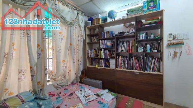 Cần bán căn nhà đường Nguyễn Thông Quận 3 giá mới chỉ còn 4,2 Tỷ