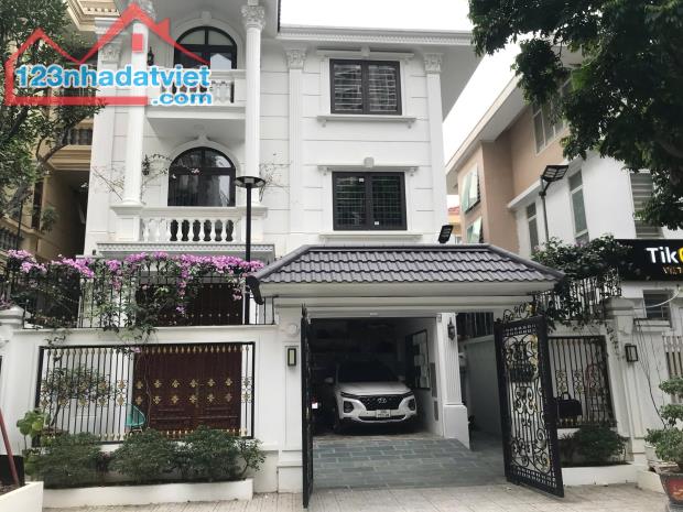 Bán gấp Biệt thự KĐT Định Công, Diện Tích 150m2. Mặt tiền 10m2, Giá 48 tỷ