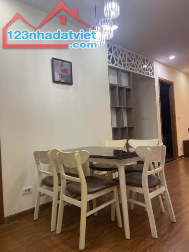 Cho thuê Căn Hộ CC Eco Green City, 286 Nguyễn Xiển 13 triệu, 75m2, 2PN, Full, 0911122316