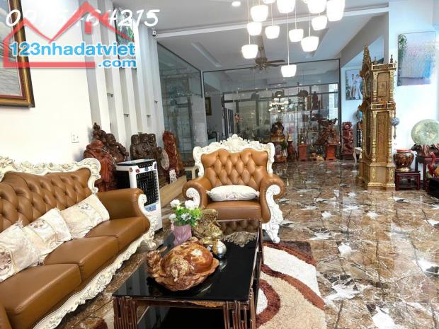 BIỆT THỰ THẢO ĐIỀN – ĐẲNG CẤP GIỚI THƯỢNG LƯU – 100 TỶ