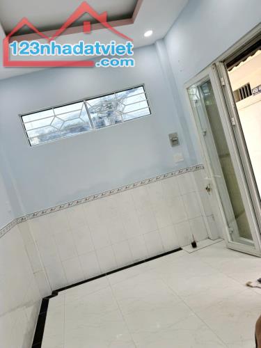 Căn góc 3 tầng hẻm 432 Dương Bá Trạc P1Q8. Giá 2,18 tỷ TL