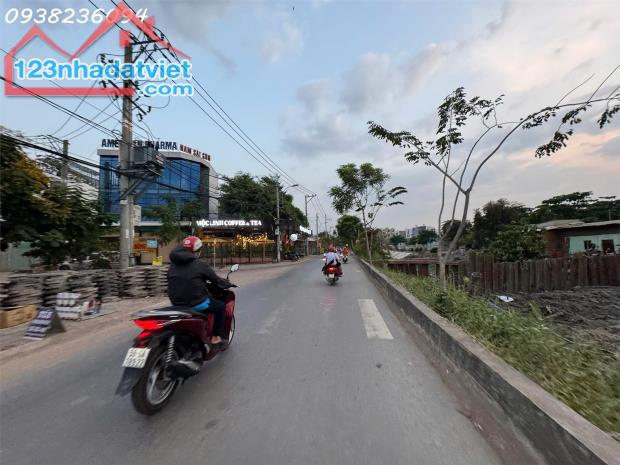 GIẢM SỐC CHO LÔ ĐẤT MẶT TIỀN THẠNH LỘC 13, 4.2X25M, SÁT UỶ BAN PHƯỜNG - 4