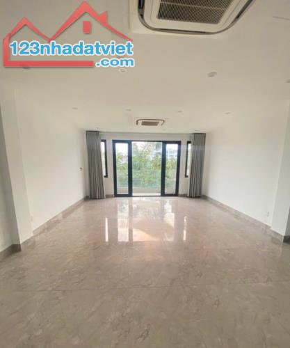 Nhà ĐẠI LA - HOA HẬU mặt phố- 68 tỷ - THANG MÁY. Kinh doanh Đỉnh. - 2