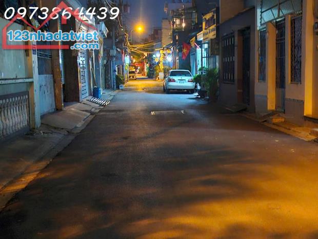 BÁN CĂN BIỆT THỰ CỔ ĐIỂM QUẬN 12 - 4 TẦNG - NGANG 10M - 250M2 - GIÁ 16 TỶ 🏕 - 2