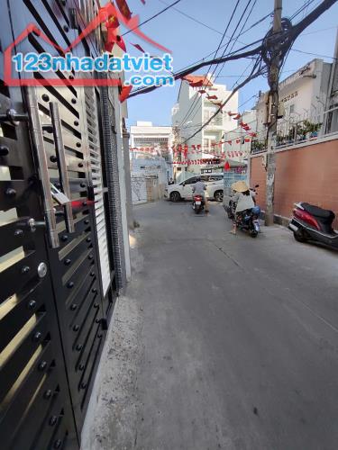 Sát MẶT TIỀN Lê Quang Định (4.5m x 8m), Ô TÔ QUAY ĐẦU, chỉ 5.15 tỷ - 1