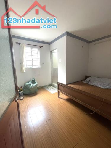 NHÀ ĐẸP QUANG TRUNG GV - GẦN NGÃ 4 VỚI PHẠM VĂN CHIÊU - 2 MẶT HẺM TRƯỚC SAU - 40M² - 3 TẦN - 4