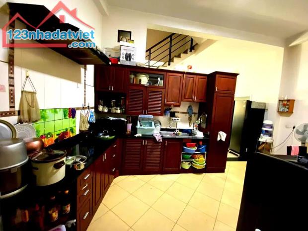Bán CHDV, HDT 60tr/tháng, HXT Hồng Hà P2 Tân Bình - Sát Sân Bay giá 25 tỷ TL - 2